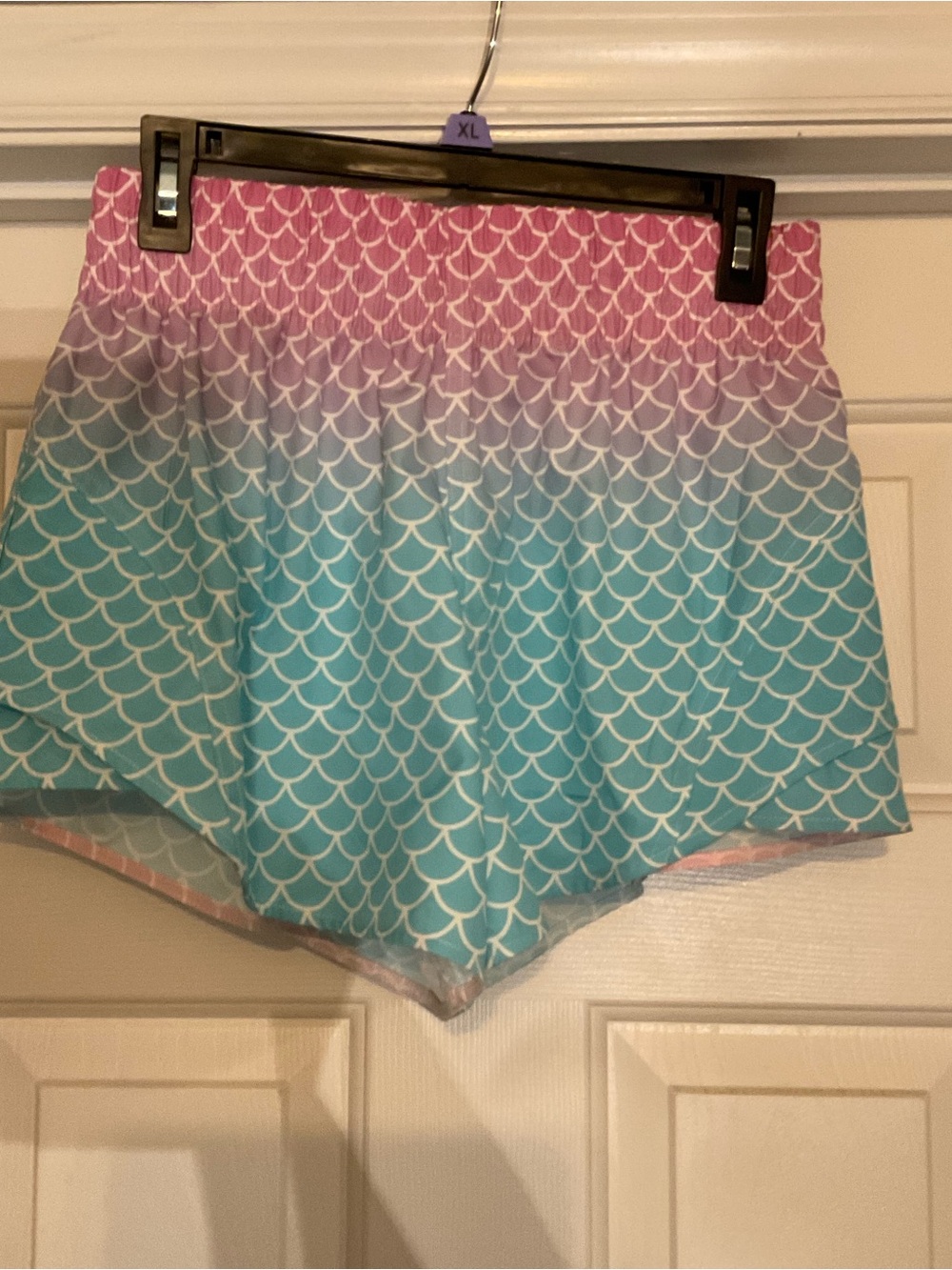 NEW w/TAGS Girls Shorts Mermaid print- XL
